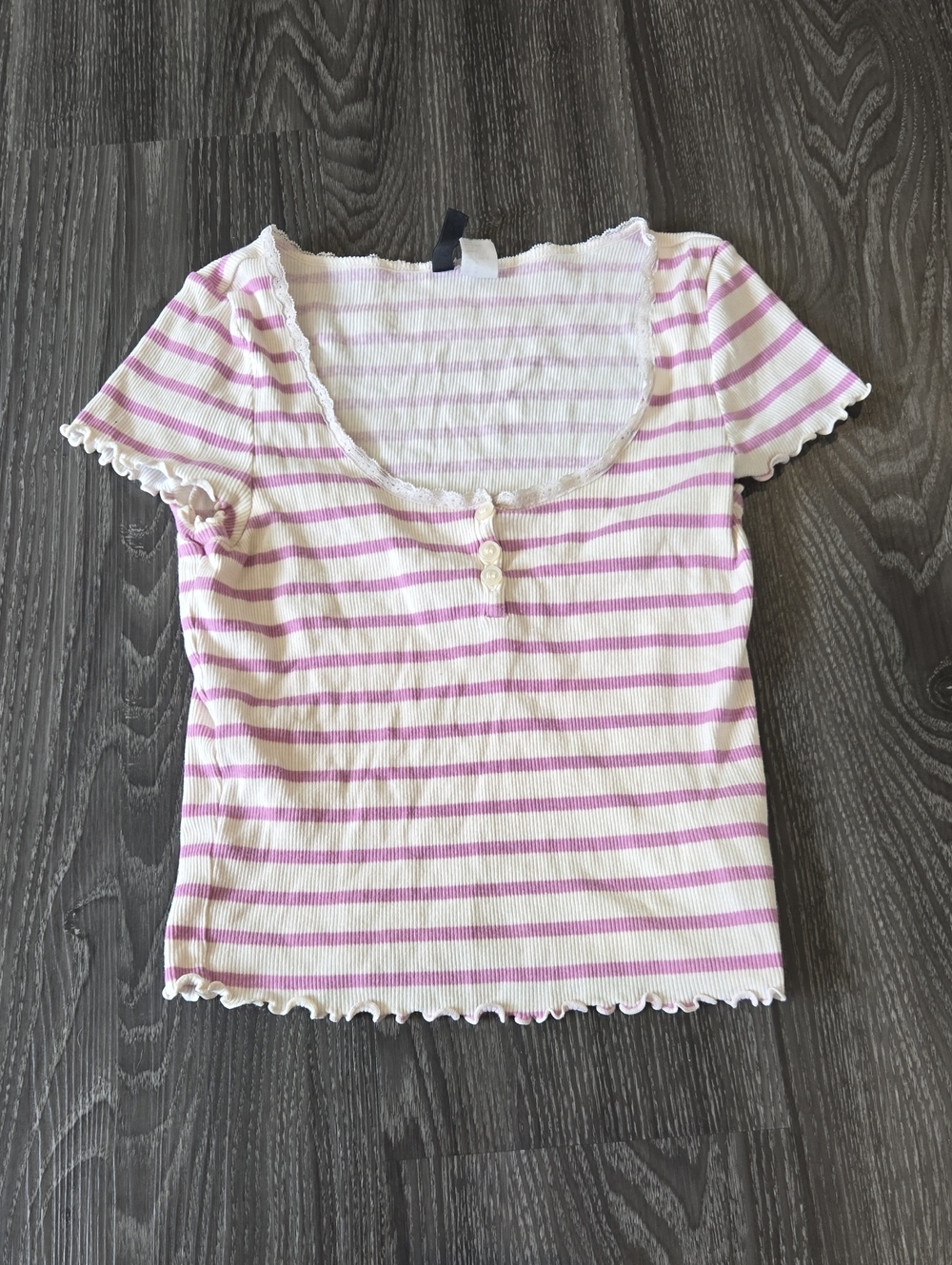 Divided Lavender & White Striped Ribbed Scoop Tee Size Medium